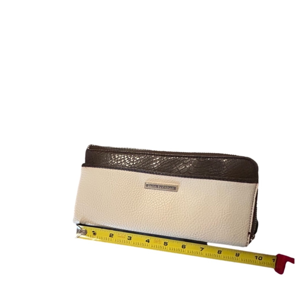 Dana Buchman, wallet beige brown , wristlet, small pebble. - Picture 2 of 4
